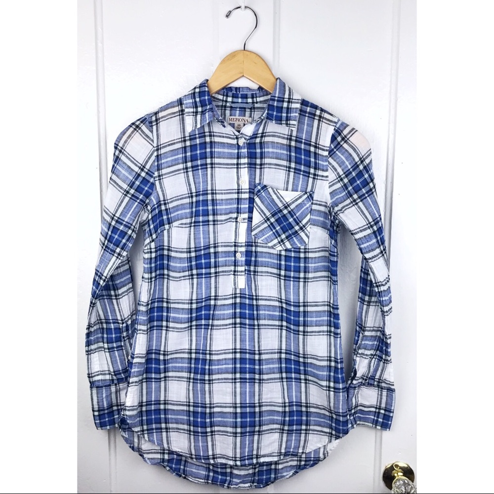 Merona : size : XS : blue & white Long Sleeve High-Low Plaid Flannel top